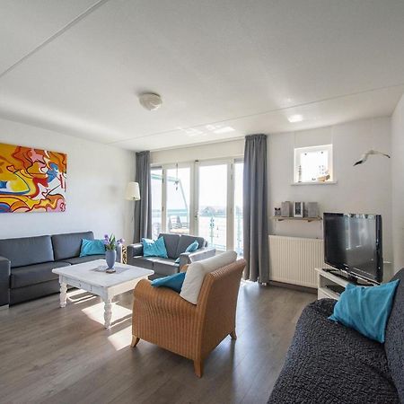 An Apartment That Is Attractively Furnished Julianadorp Εξωτερικό φωτογραφία