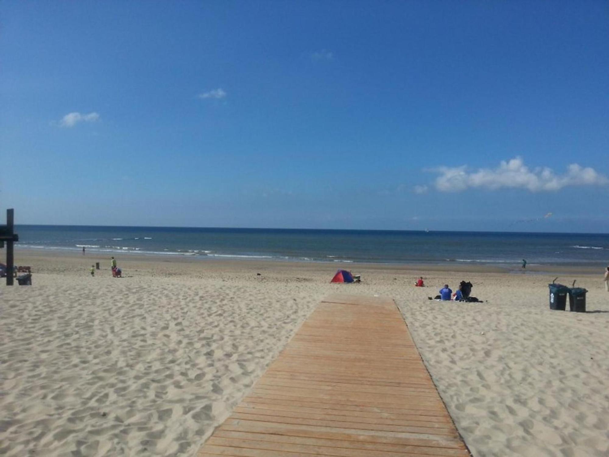 An Apartment That Is Attractively Furnished Julianadorp Εξωτερικό φωτογραφία