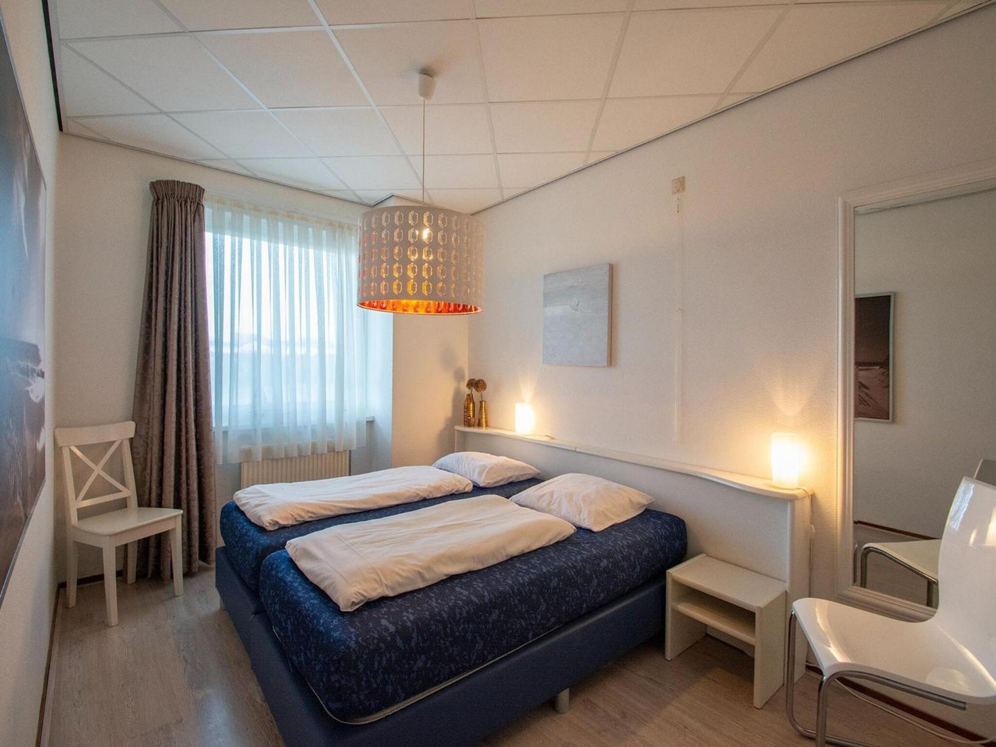 An Apartment That Is Attractively Furnished Julianadorp Εξωτερικό φωτογραφία