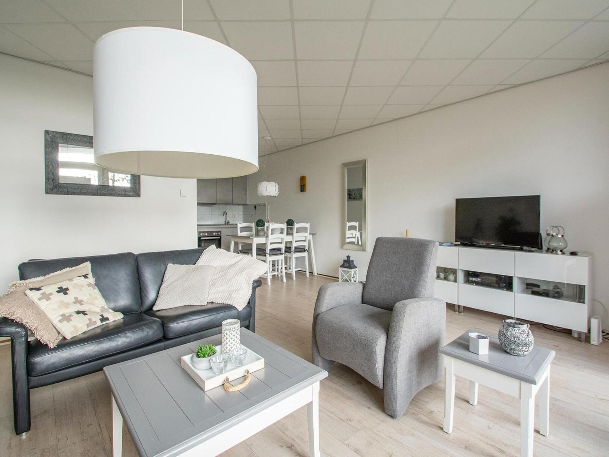 An Apartment That Is Attractively Furnished Julianadorp Εξωτερικό φωτογραφία