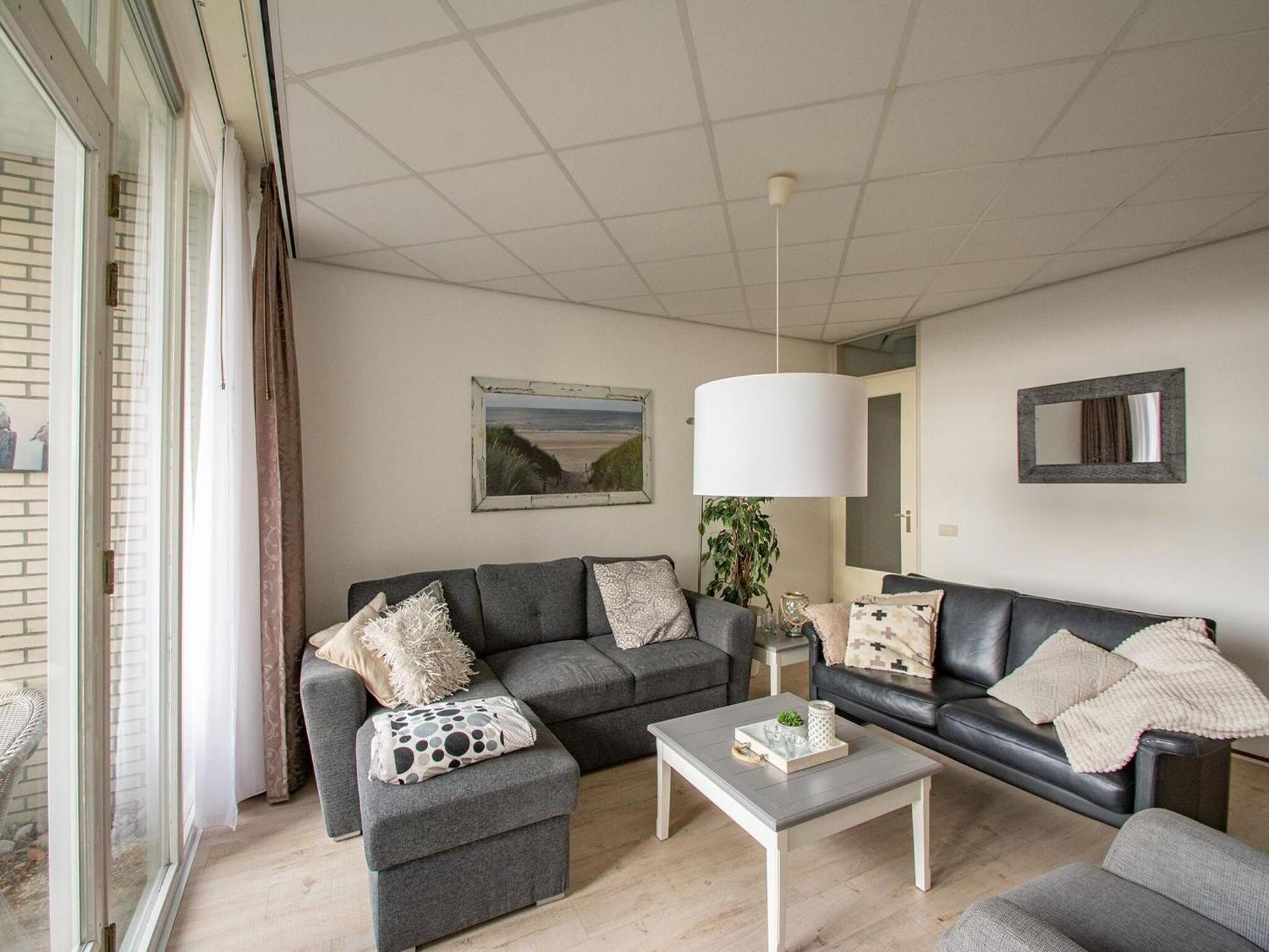 An Apartment That Is Attractively Furnished Julianadorp Εξωτερικό φωτογραφία