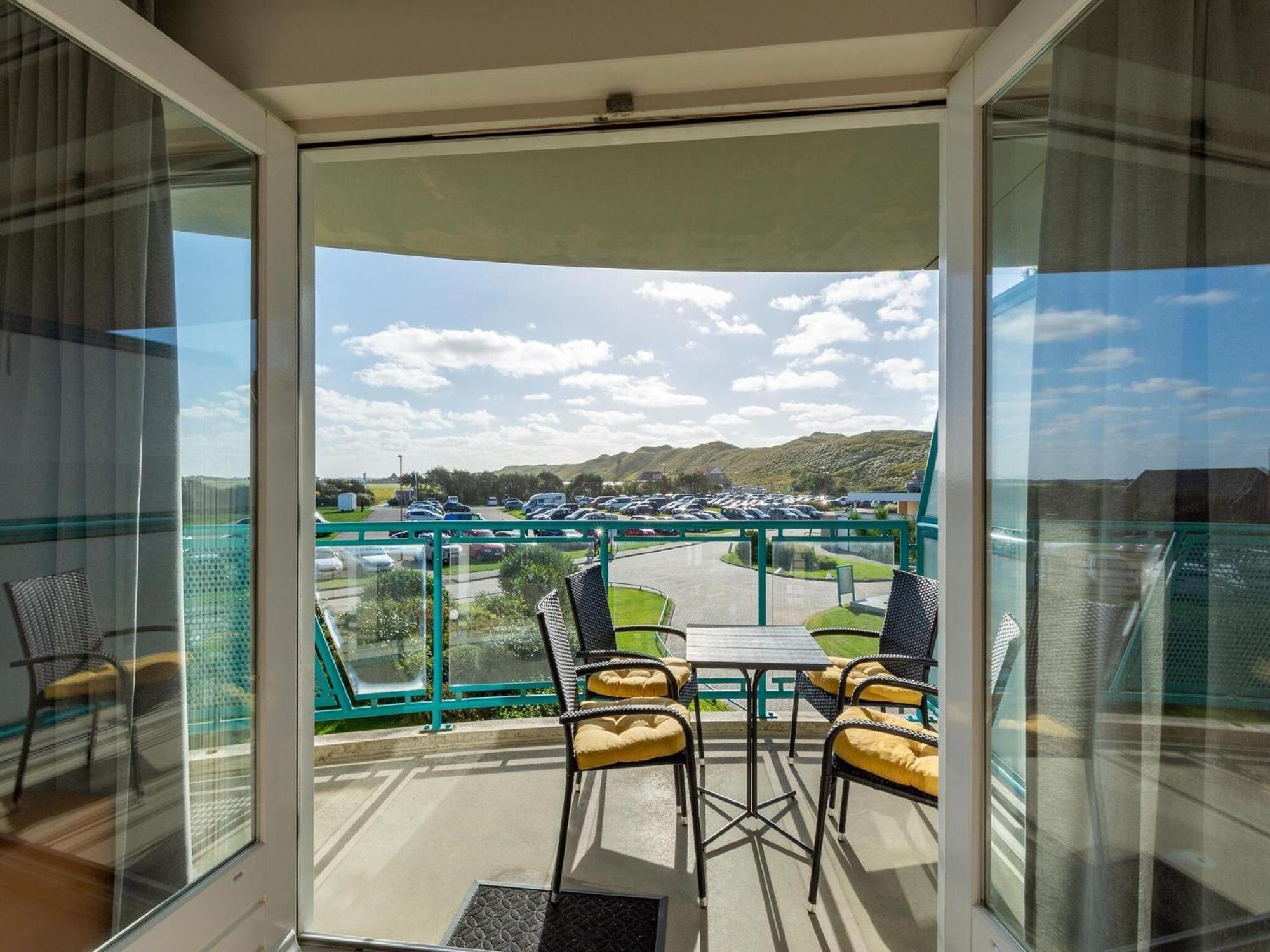 An Apartment That Is Attractively Furnished Julianadorp Εξωτερικό φωτογραφία