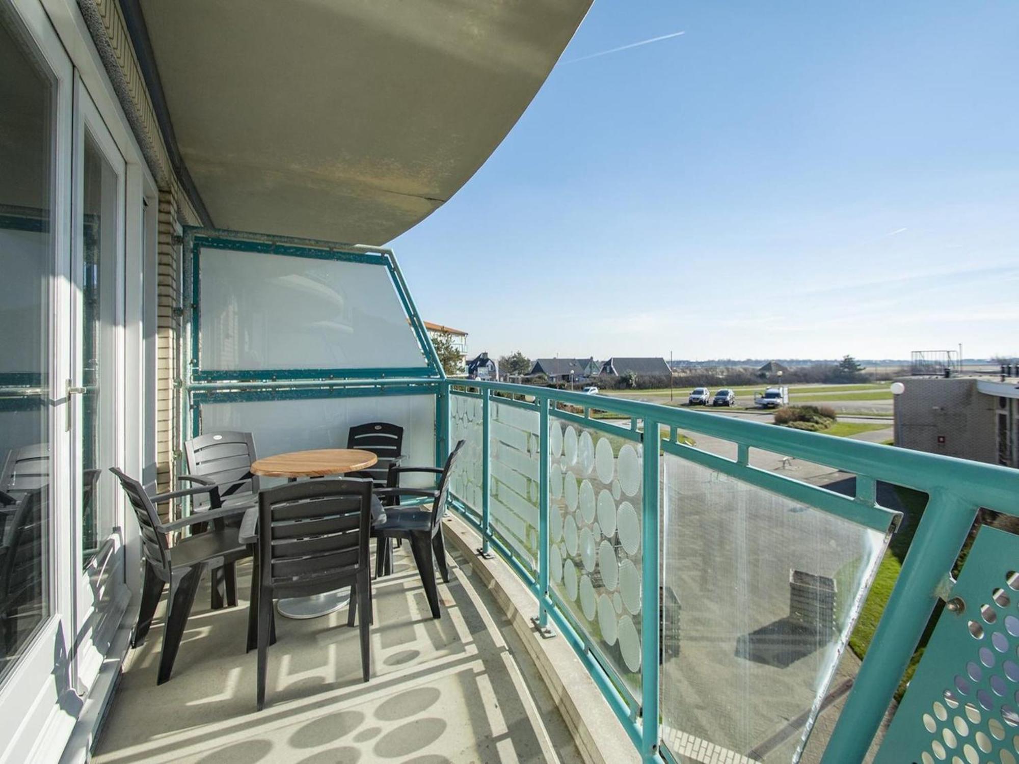 An Apartment That Is Attractively Furnished Julianadorp Εξωτερικό φωτογραφία
